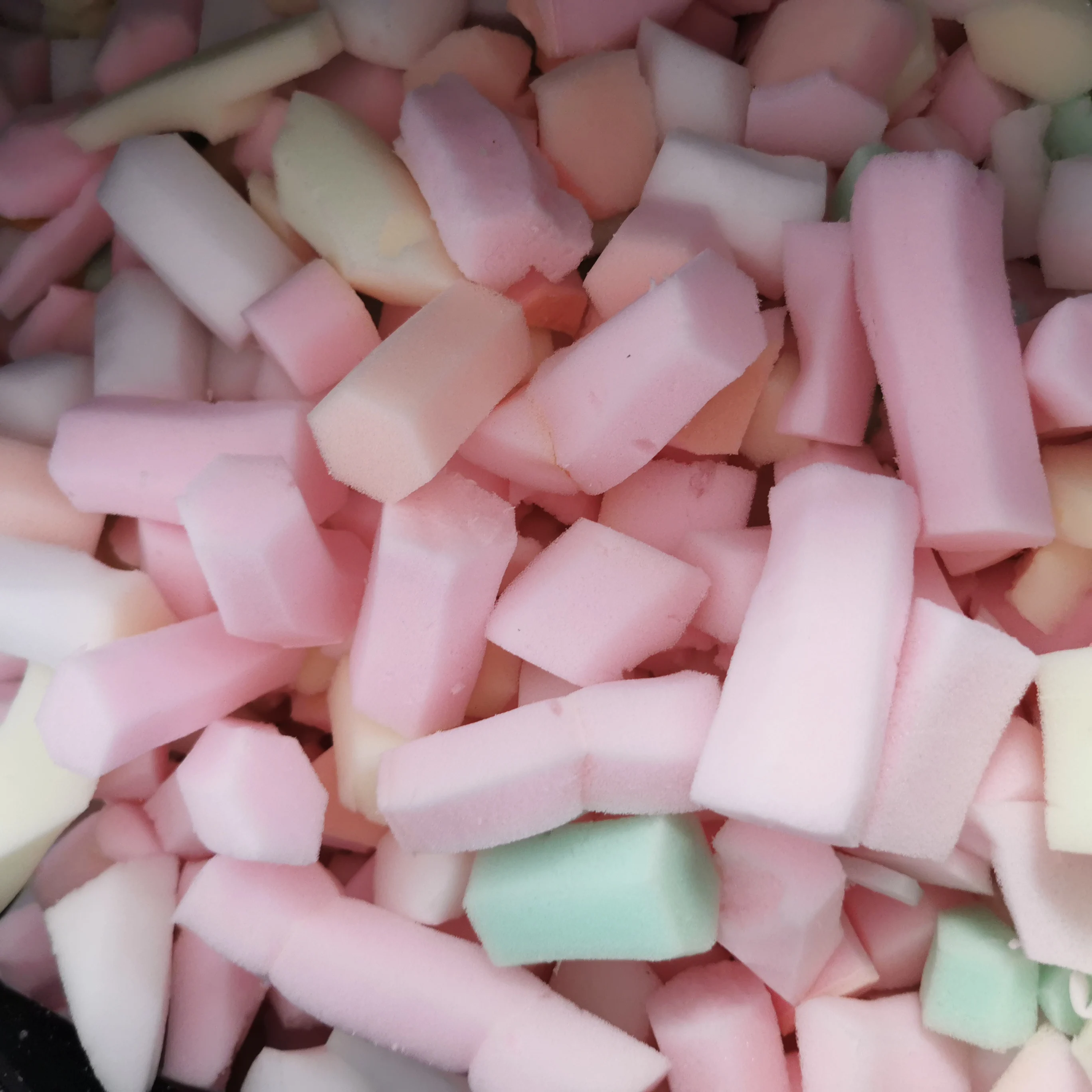 Sponge Foam Filling Wholesale High Quality Soft Shredded Filler For Bean Bags furniture in living room