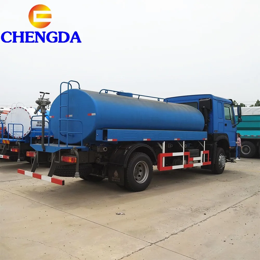 HOWO Water Spraying Truck 5000Liters Water Tanker Truck 129HP Euro 4 For Sales