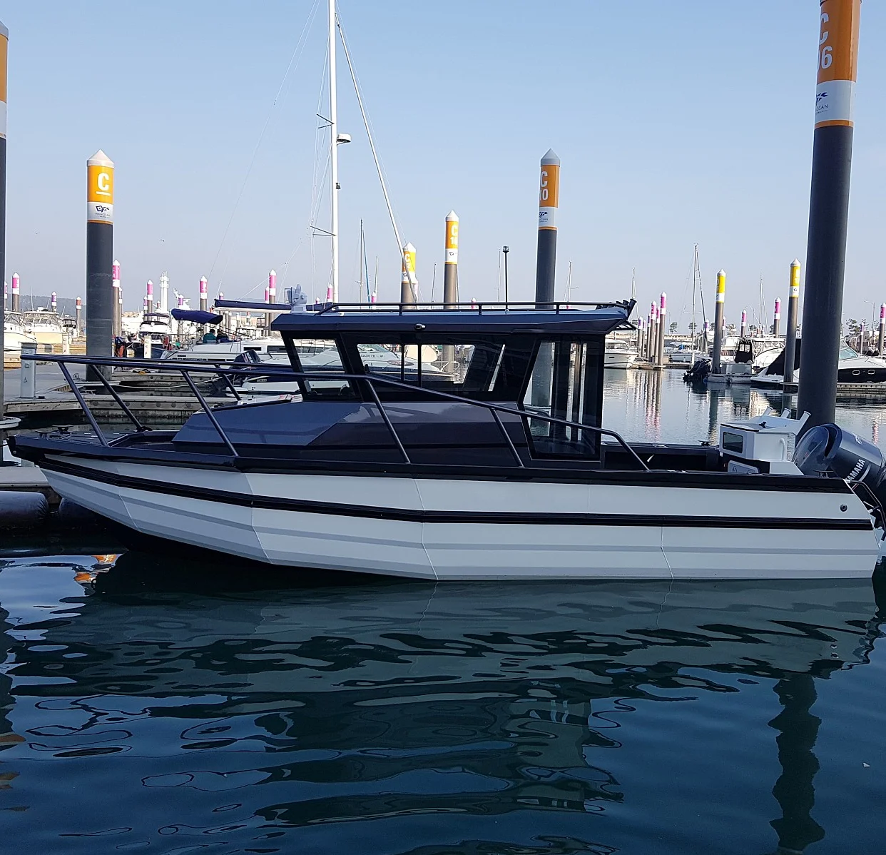 Gospel 25ft Cheap Yacht Outboard Motor Pontoon Hull Cuddy Cabin Aluminium Fishing Boats for Sale
