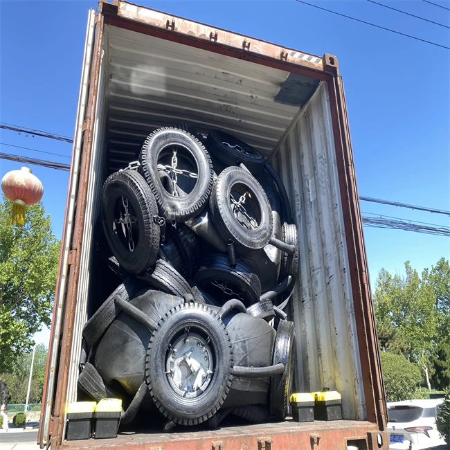 Pneumatic Rubber Fender with Hose Protective Equipment