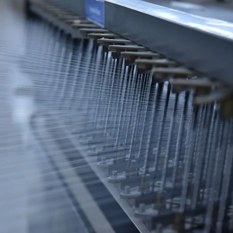 100% Polyester 75D Plain Woven Microfiber Stretch Waterproof Down Coat Fabric