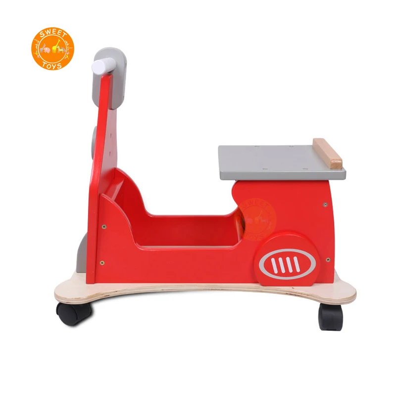 2021 New Arrival Toddler Wooden Scooter Baby Cute Wooden Balance Bike With Four Wheels Preschool Ride On Toys