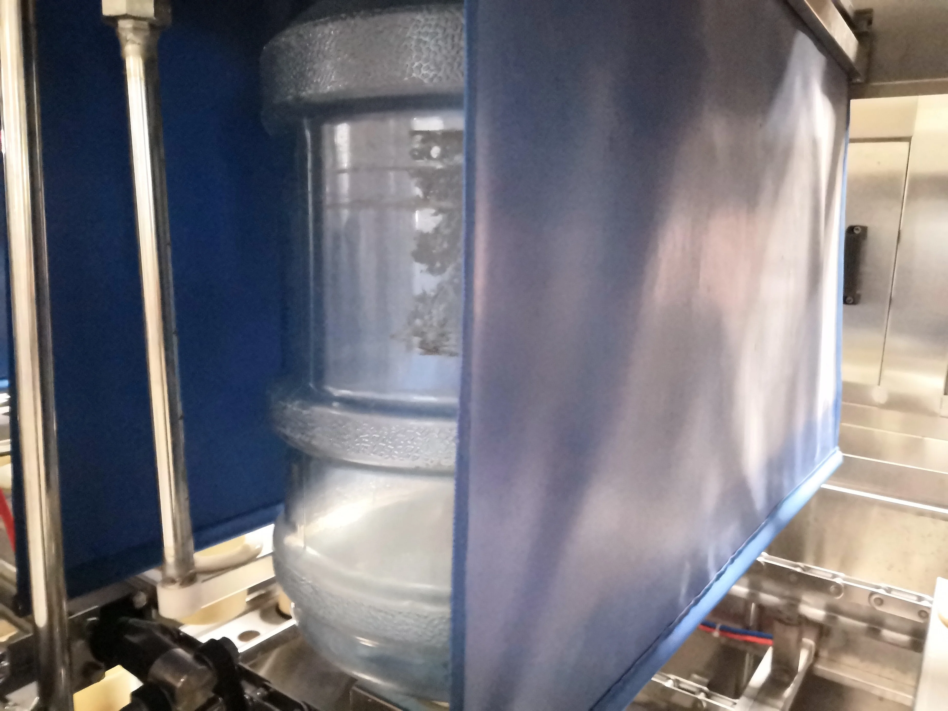 
5 gallon 6 valve filling mineral water plant 