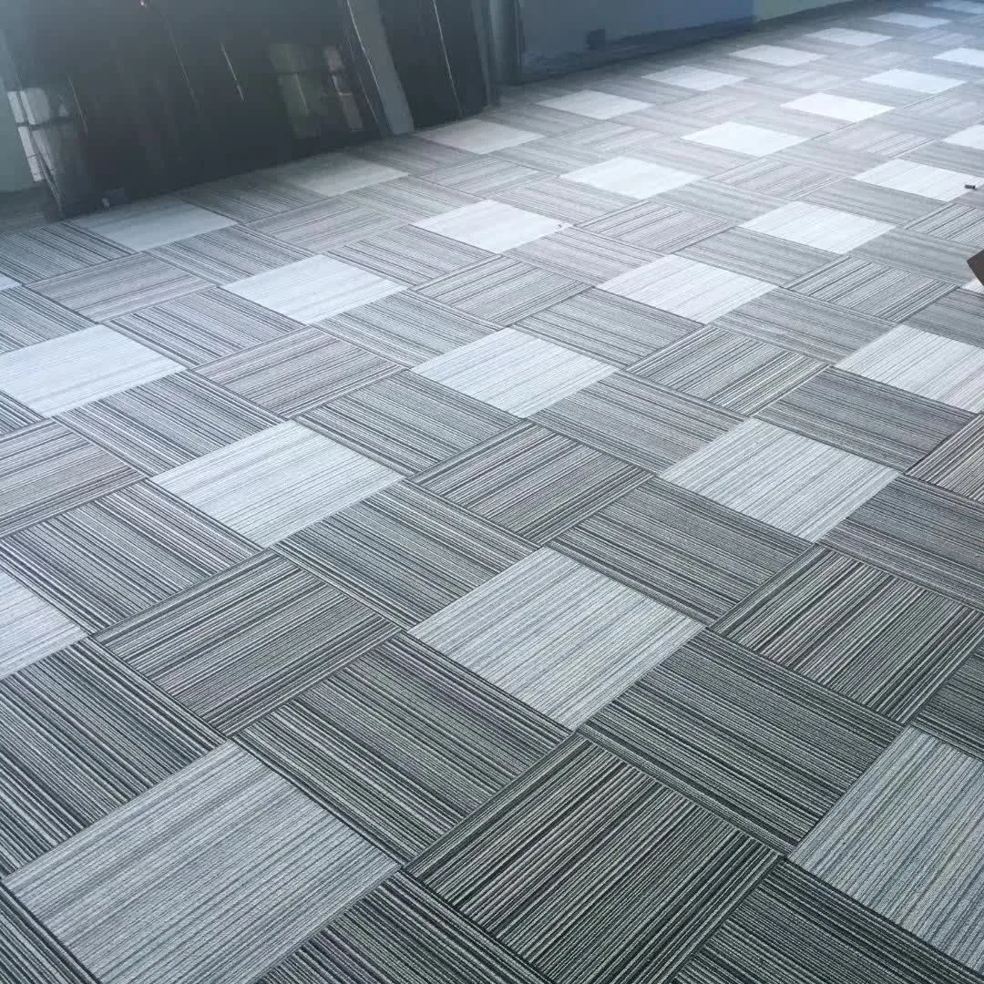 Китай Ковровые Коврики съемный роскошный офисный коврик 50x50 ковровая плитка модульный ковер