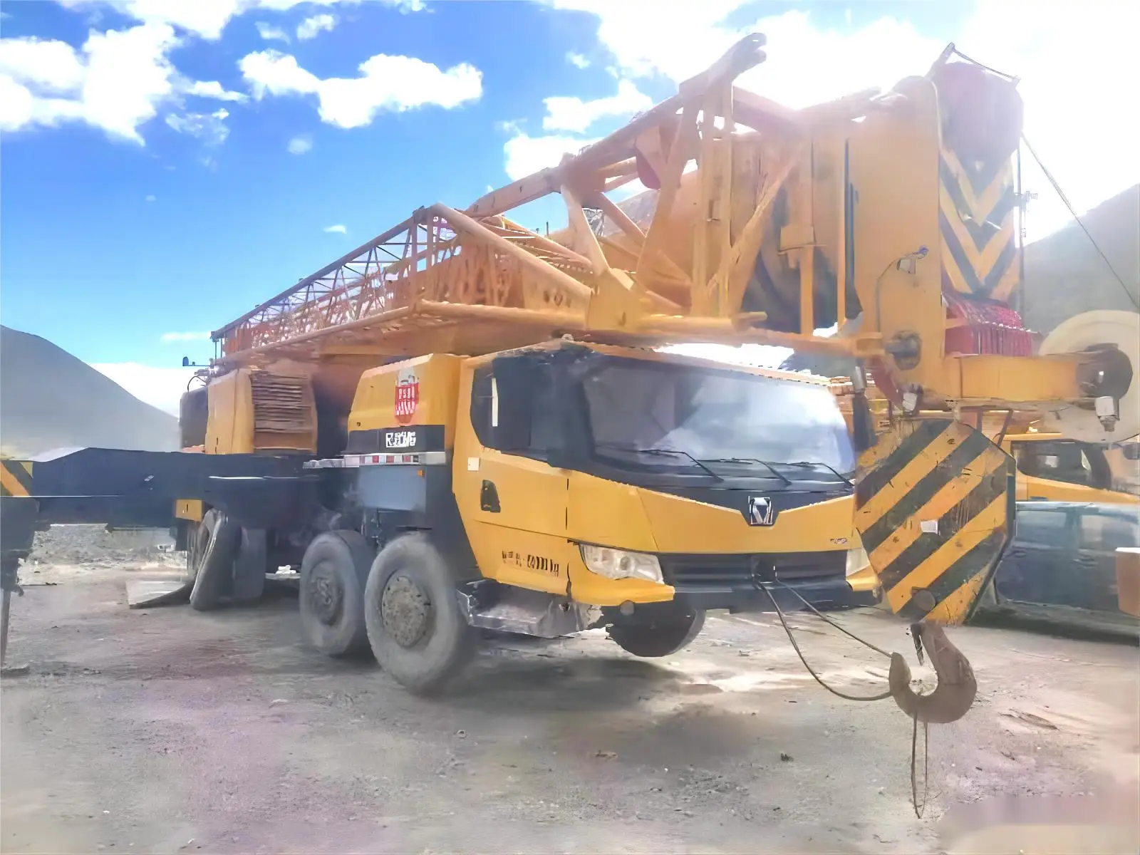 XCMG Official XCT100 2014 Year Second Hand Crane Used 100 Ton Mobile Truck Crane For Sale
