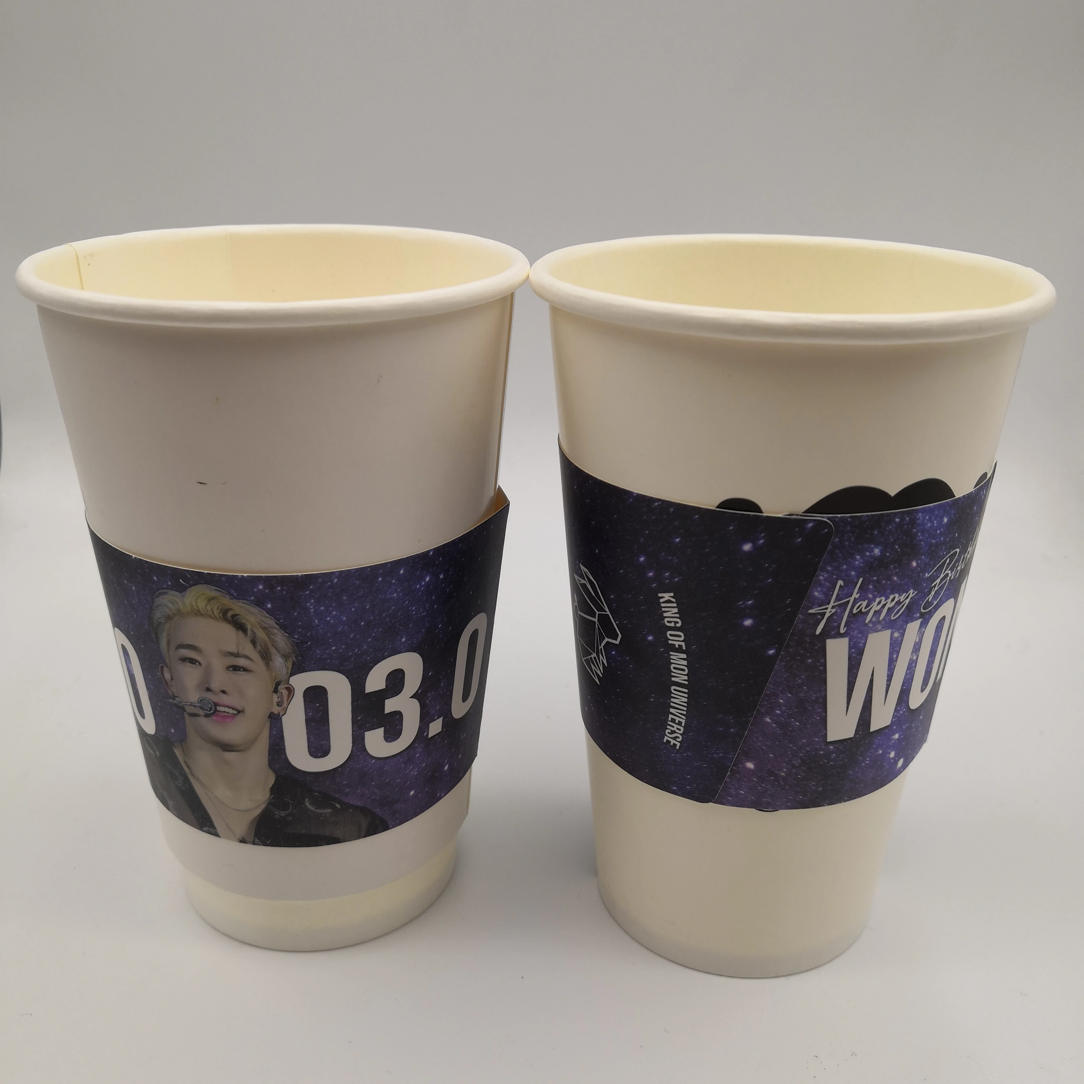 Low moq customized Korean pop star coffee juice tea paper cup sleeve