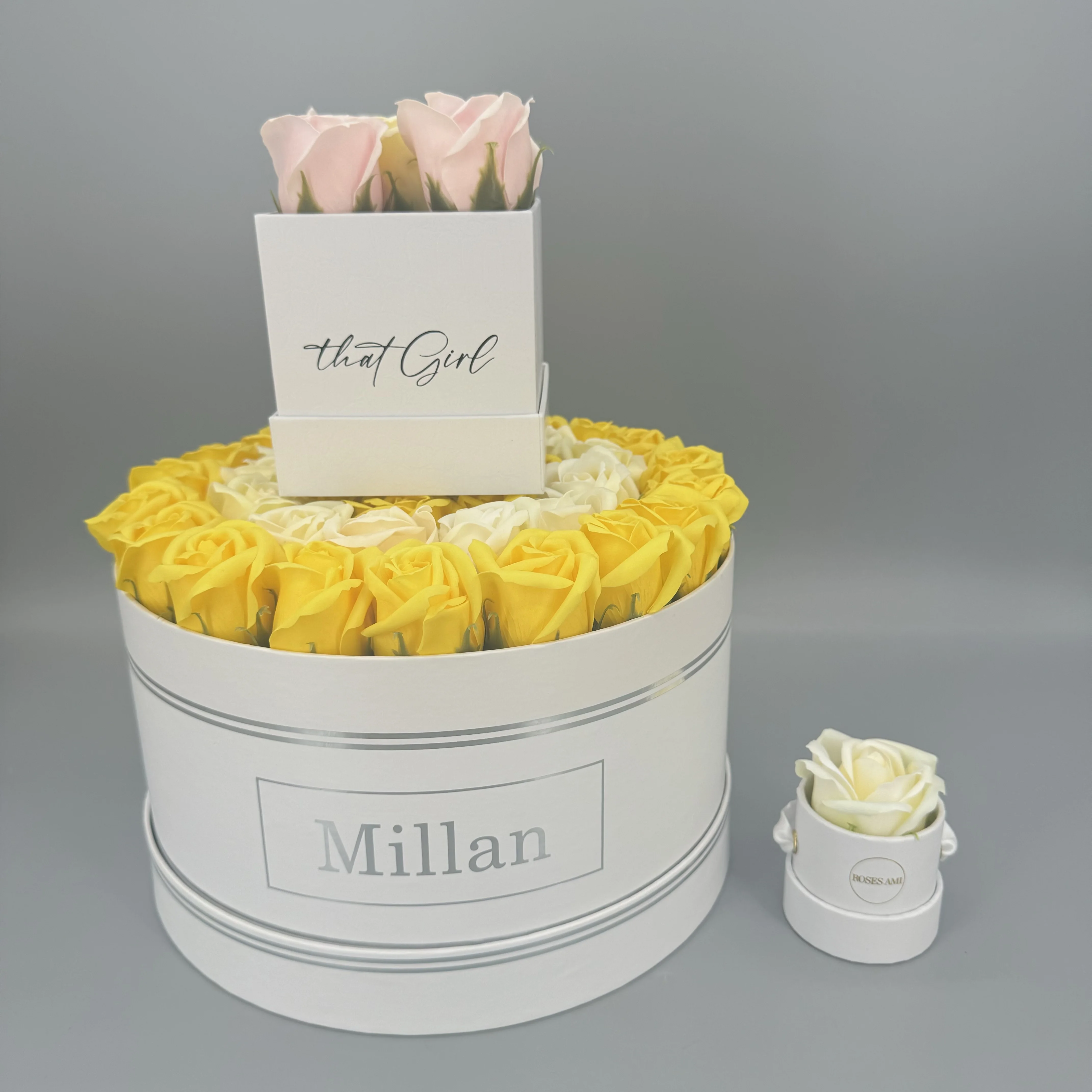 Professional Modern Luxury Flower Gift Box Custom Made from Velvet Paper Romantically Colorful for Industry Cardboard Packaging