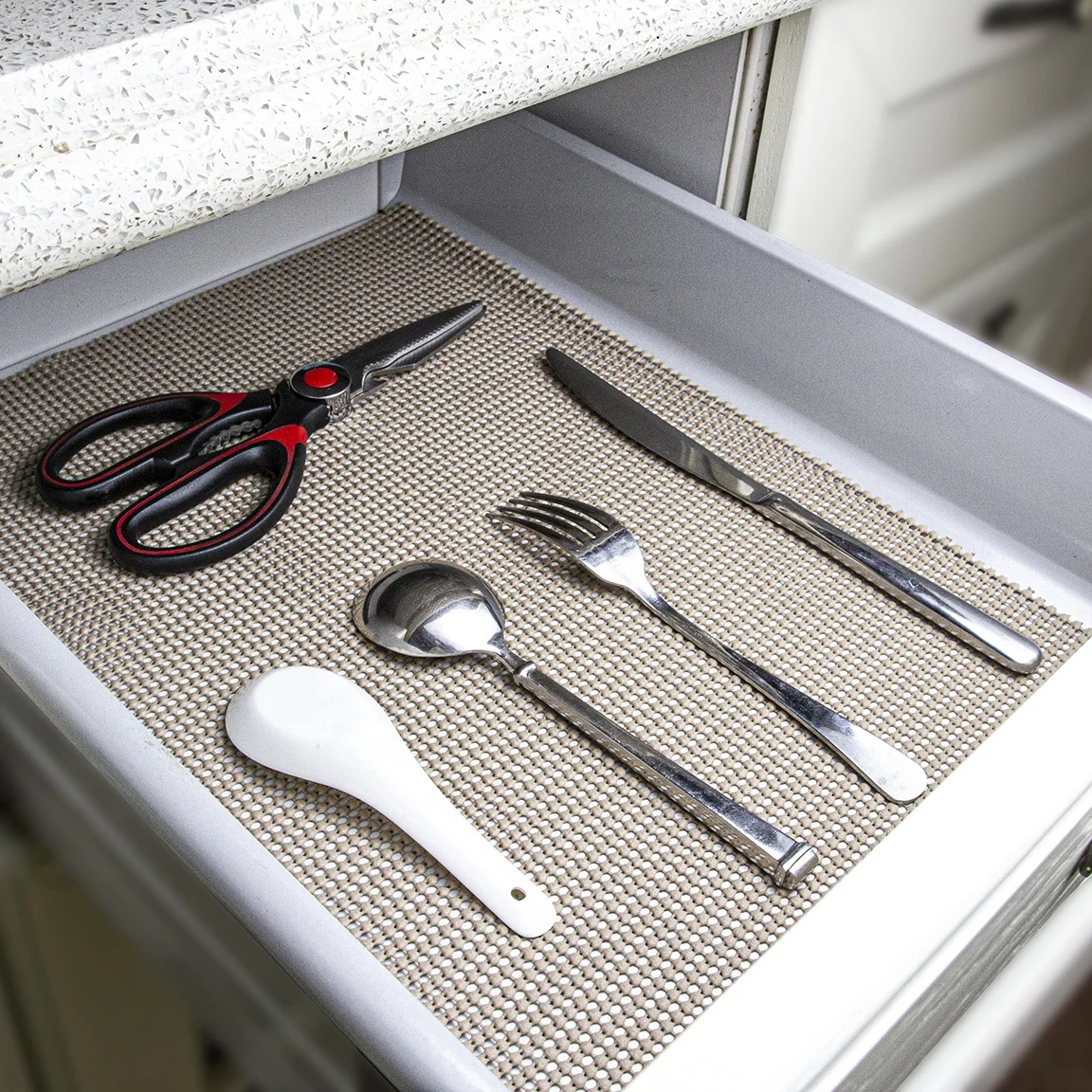 Eco-friendly PVC tool box Non-adhesive drawer mat anti-slip kitchen shelf liner