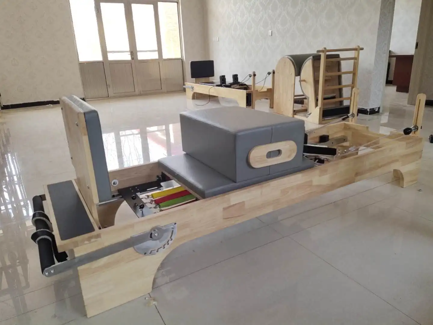 Shandong Land Fitness Studio Pilates Reformer