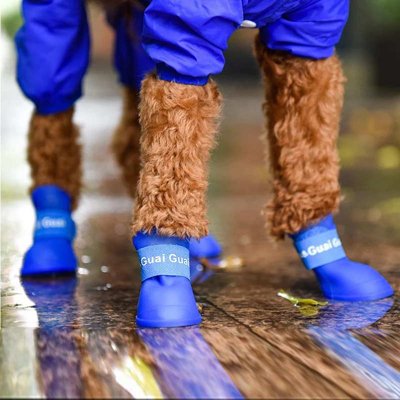 Waterproof non-slip pet dog outdoor rain boots Cat dog shoe covers  Foot cover  soft silicone rain pet shoes  shoes for dogs