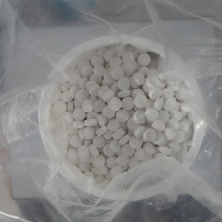 Guaranteed Quality Swimming pool Chemicals sdic chlorine tablets /granular sdic 56%Chlorine Tablets