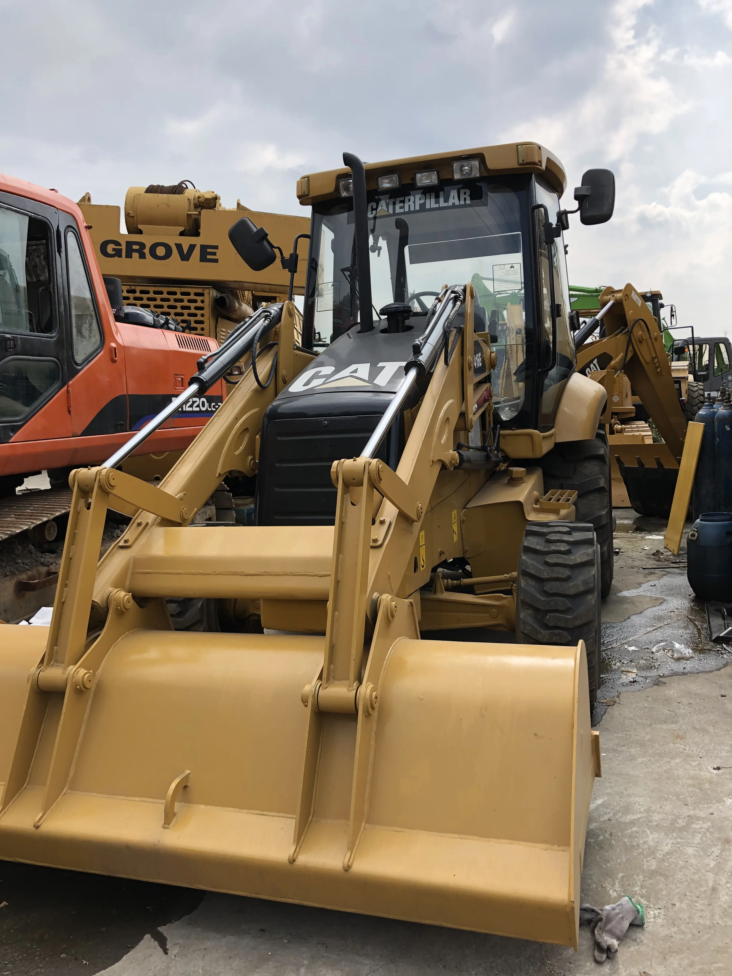 Secondhand CAT 416E backhoe loader and New backhoe for sale with low price