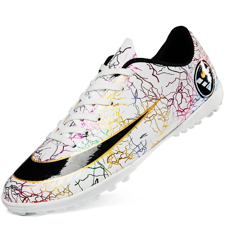 Hot Style Fashion Teenager Strong Grip Anti-slip Football Shoes Outdoor Breathable Wear-resistant Men Adult Soccer Shoes