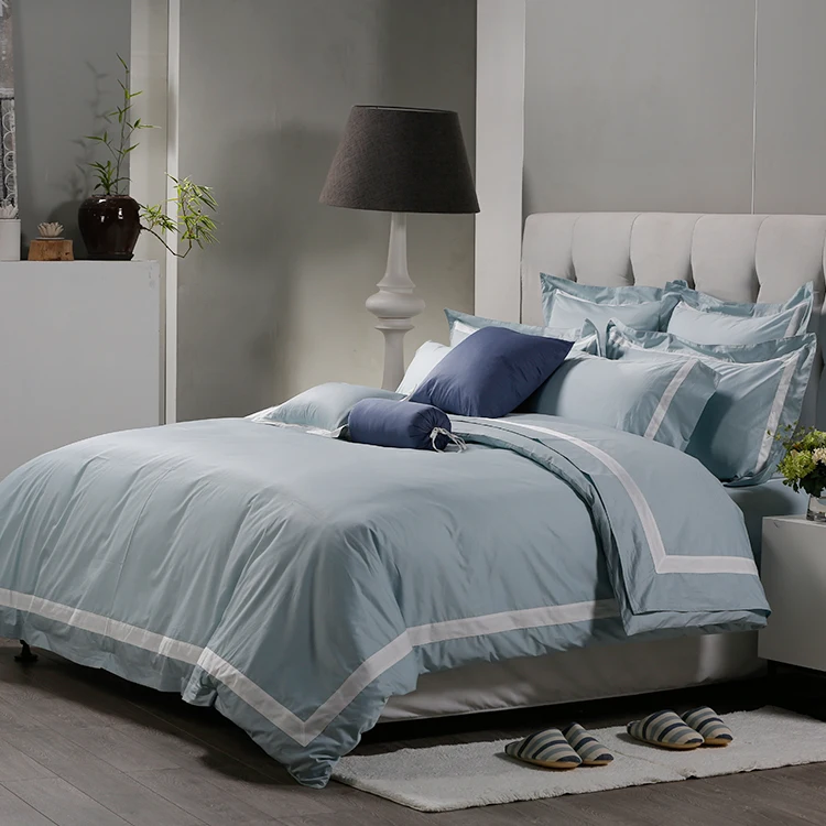 Luxury Fashion Designed 100% Cotton White Blue Bedding Set Matching Pillows Decorative Bed Runner