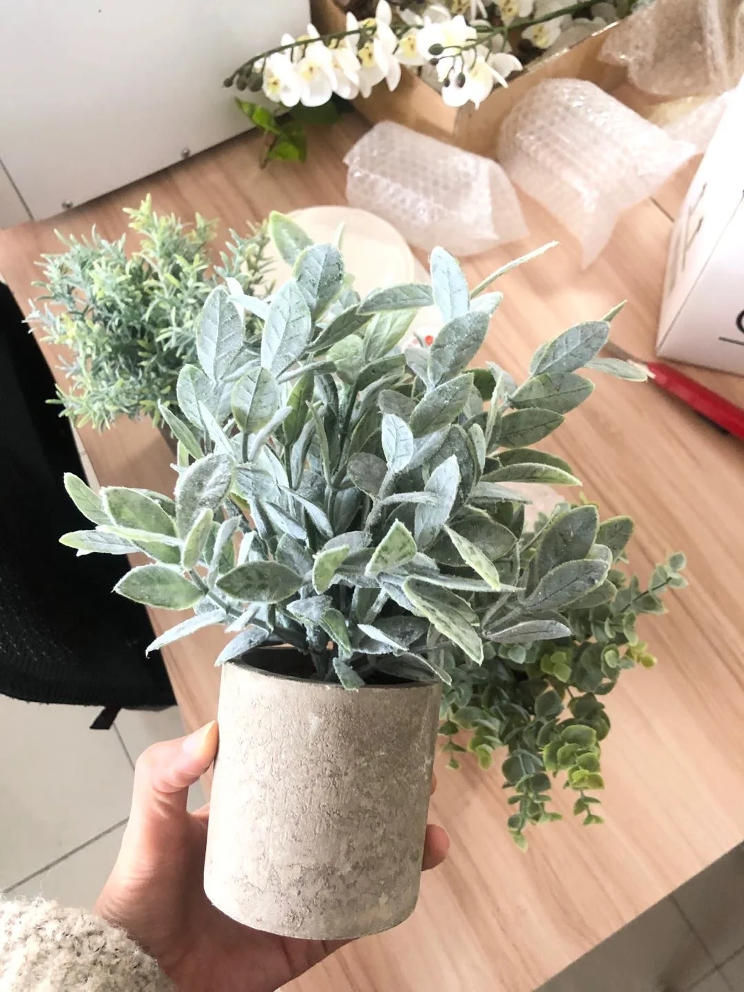 YAYUN A-3009 Mini Toned Plastic Potted Artificial Eucalyptus Faux Greenery In Paper Pulp Pots