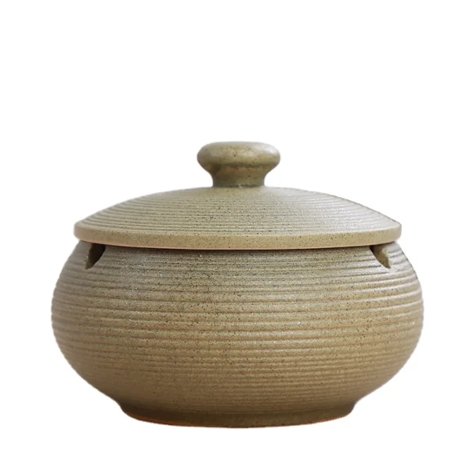 Hot Wholesale Custom Logo Ceramic Cigarette Ashtray Desktop with Lid for Business Gift
