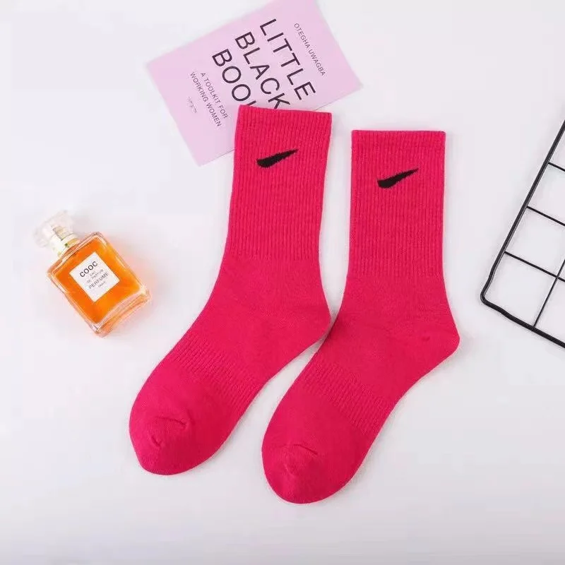 2022 NEW Thin Candy Color Cotton Tube Women Branded Graffiti luxury NK Sport Socks
