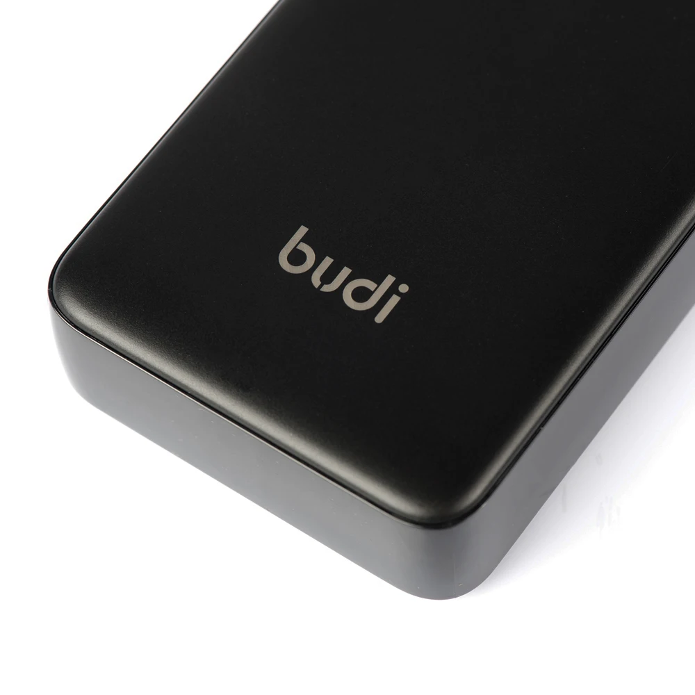 
budi/OEM High Capacity 20000mAh Quick Charging Power Bank Portable Battery Bank 20,000 mah with Three Outputs Power Bank 
