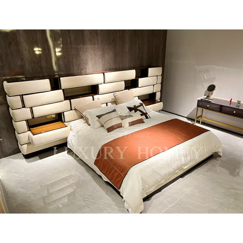 Italian Famous Design Wooden Bed Queen Upholstered Bedroom House Furniture Set Villa Luxury King Size Bed Bedroom Furniture Set