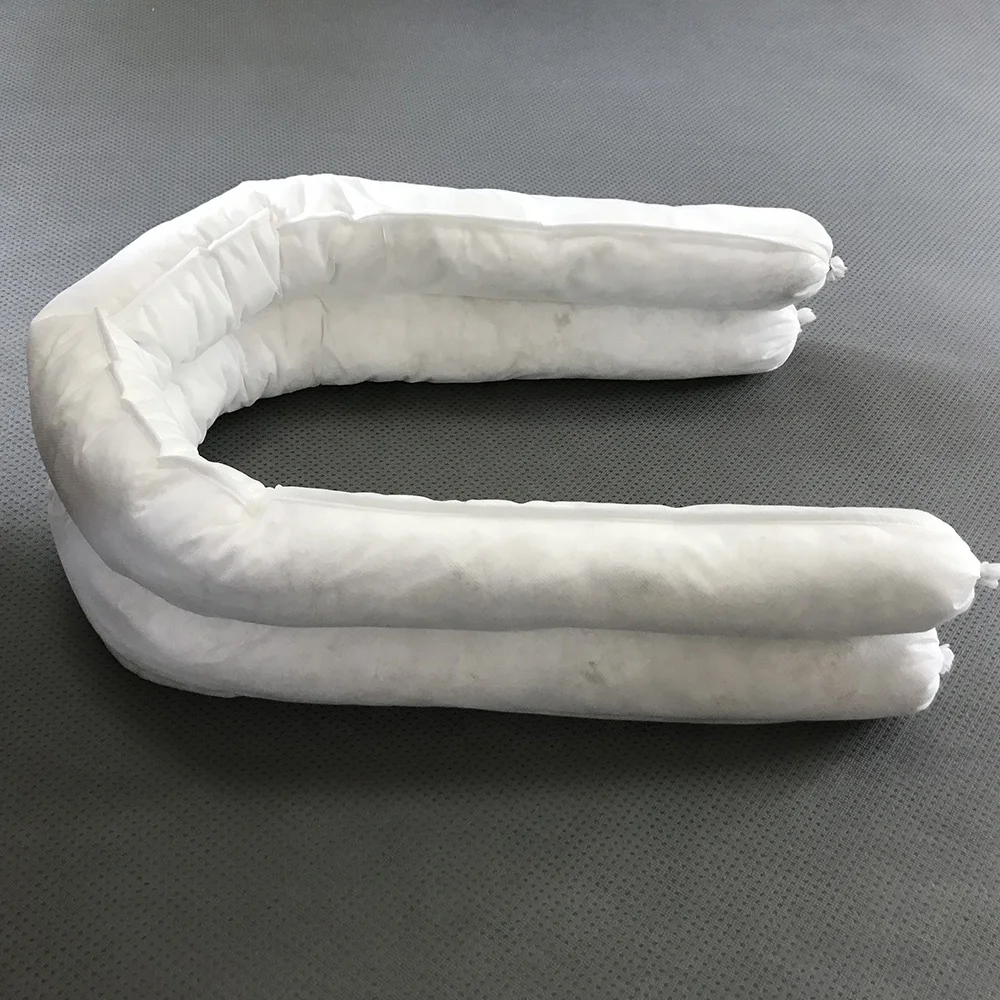 High Quality Industry Non Woven Fabric 100% Virgin Polypropylene Granules Powder Stick Oil Spill Absorb Boom