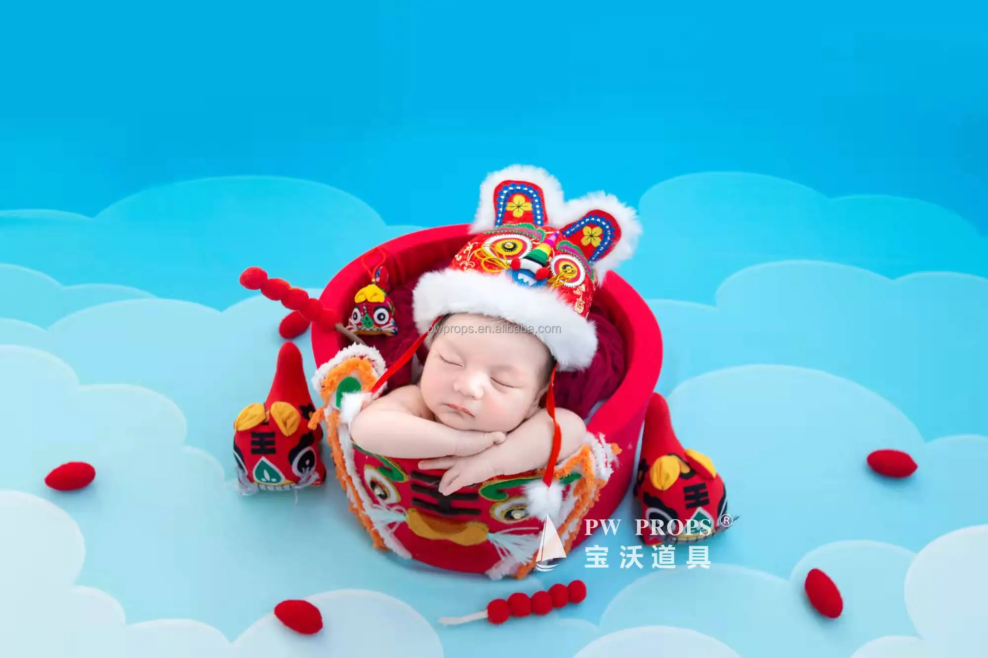 Chinese Style Dragon Bonnet Newborn Photography Props Handmade Baby Pompom Bonnet Photo Studio Accessories