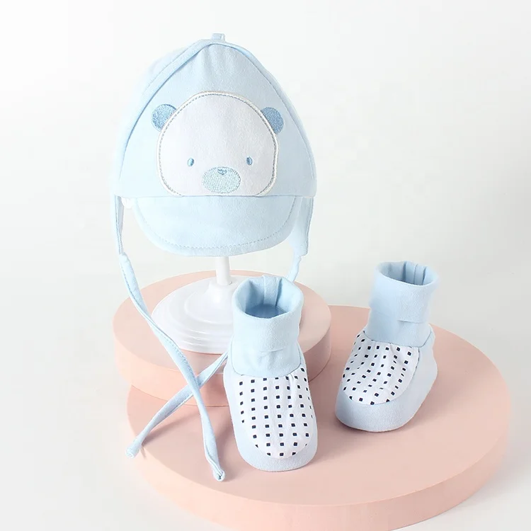 Wholesale Customized Soft 0-6month Toddlers Shoes Hats Set 95% Cotton Boutique Lovely Cartoon Bear Baby Boy Girl Shoes And Hats