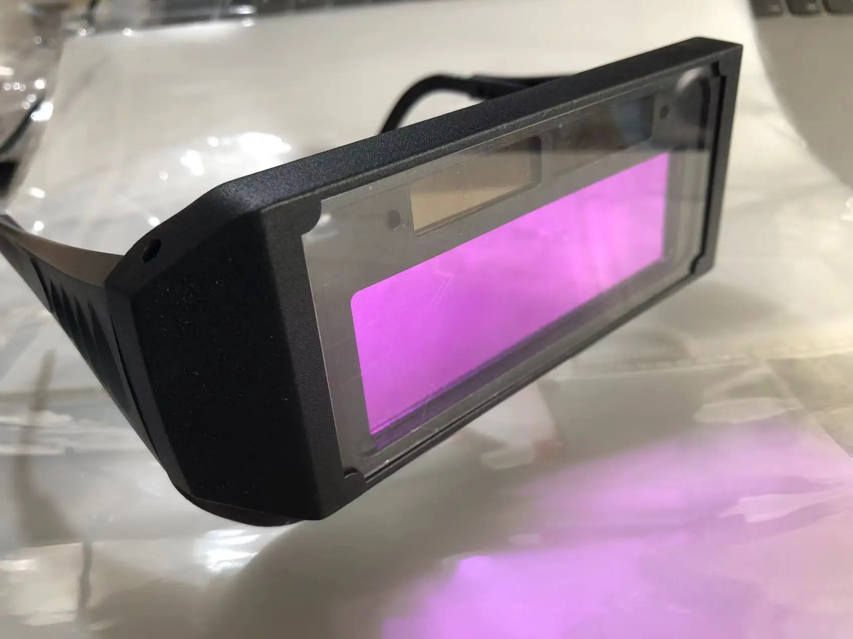 Auto Dimming Lens Safety Eye Protection Goggles Welding Glasses Gafas Protectoras Gafas Para Soldar 100 Pcs in One Carton