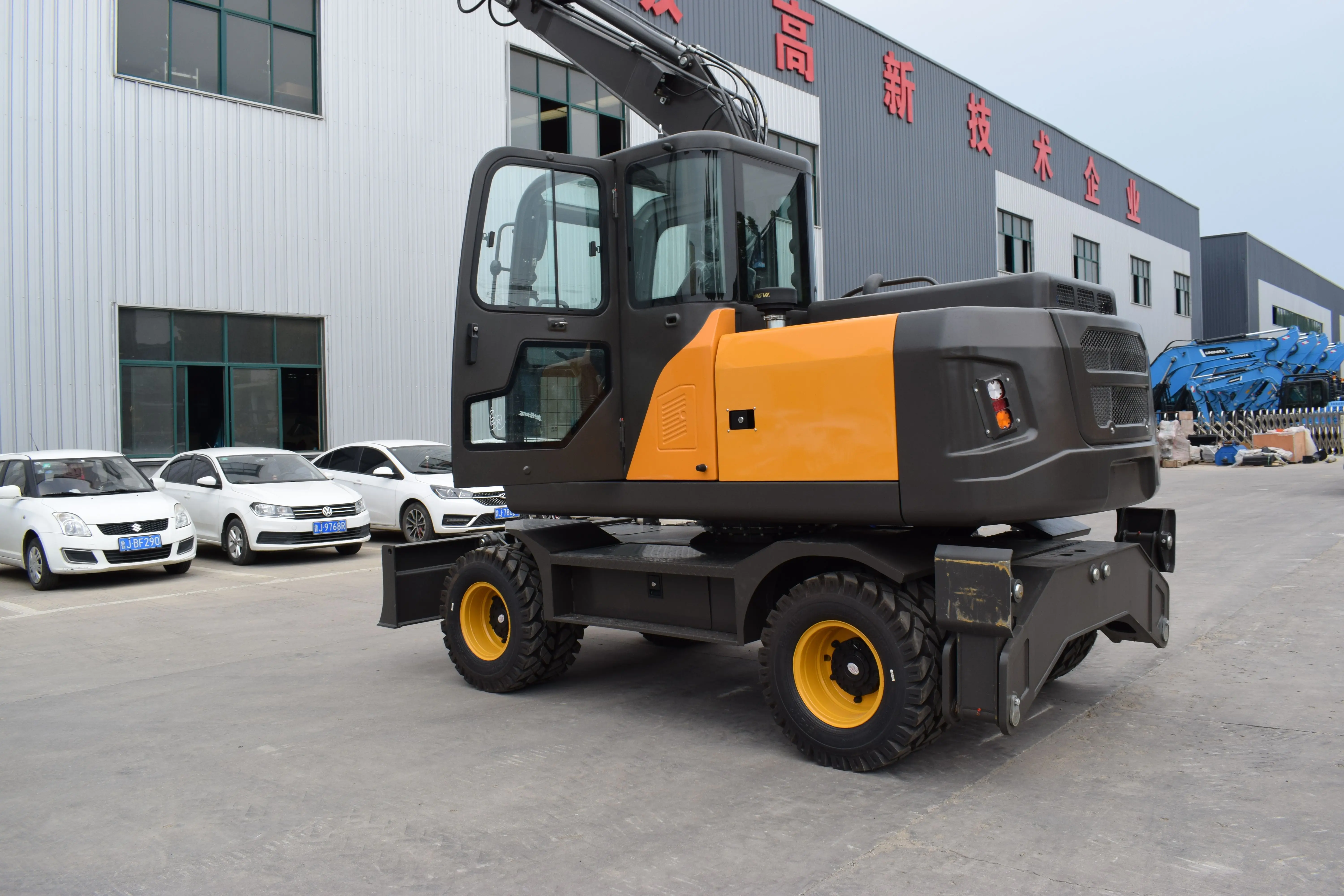 China  EPCN  New  EPA Small Wheel Excavator 8 Ton EPA Euro 5 KUBOTA  Engine 10 ton Four-wheel Drive Mini Wheel Excavator