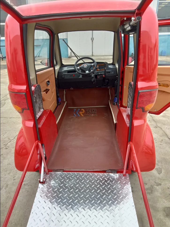 Электромобиль для инвалидных колясок