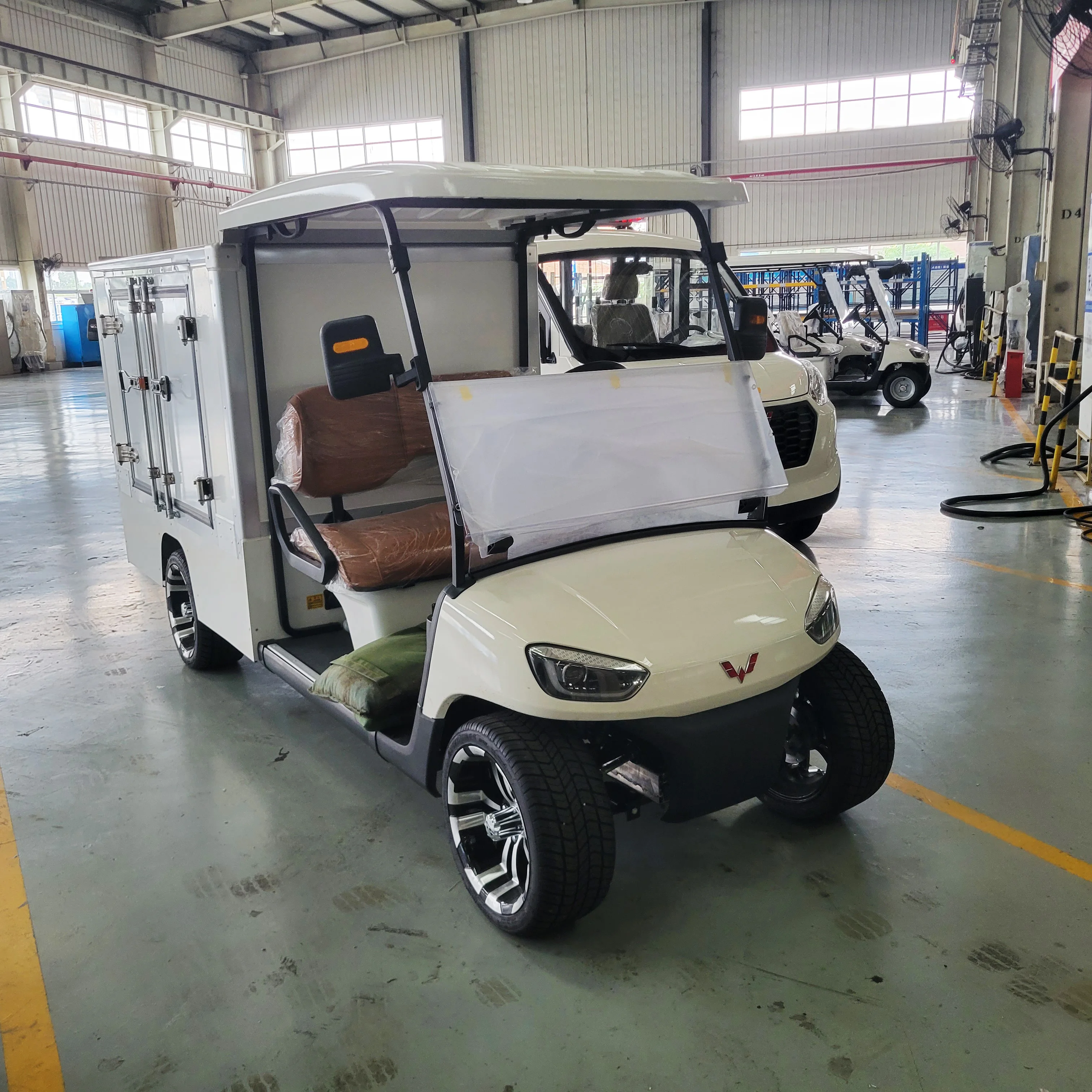 Golf cart with cargo box cargo delivery cart for sale