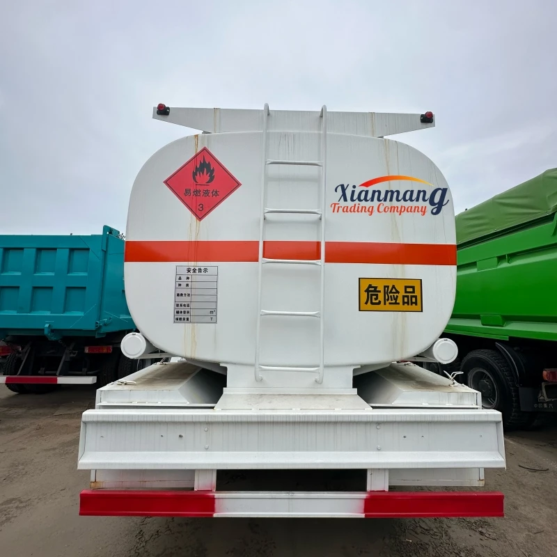 336hp 371hp 20000 liters SINOTRUK HOWO SINOTRUCK 25 cubic meters howo fuel tank truck howo 6x4 dump truck