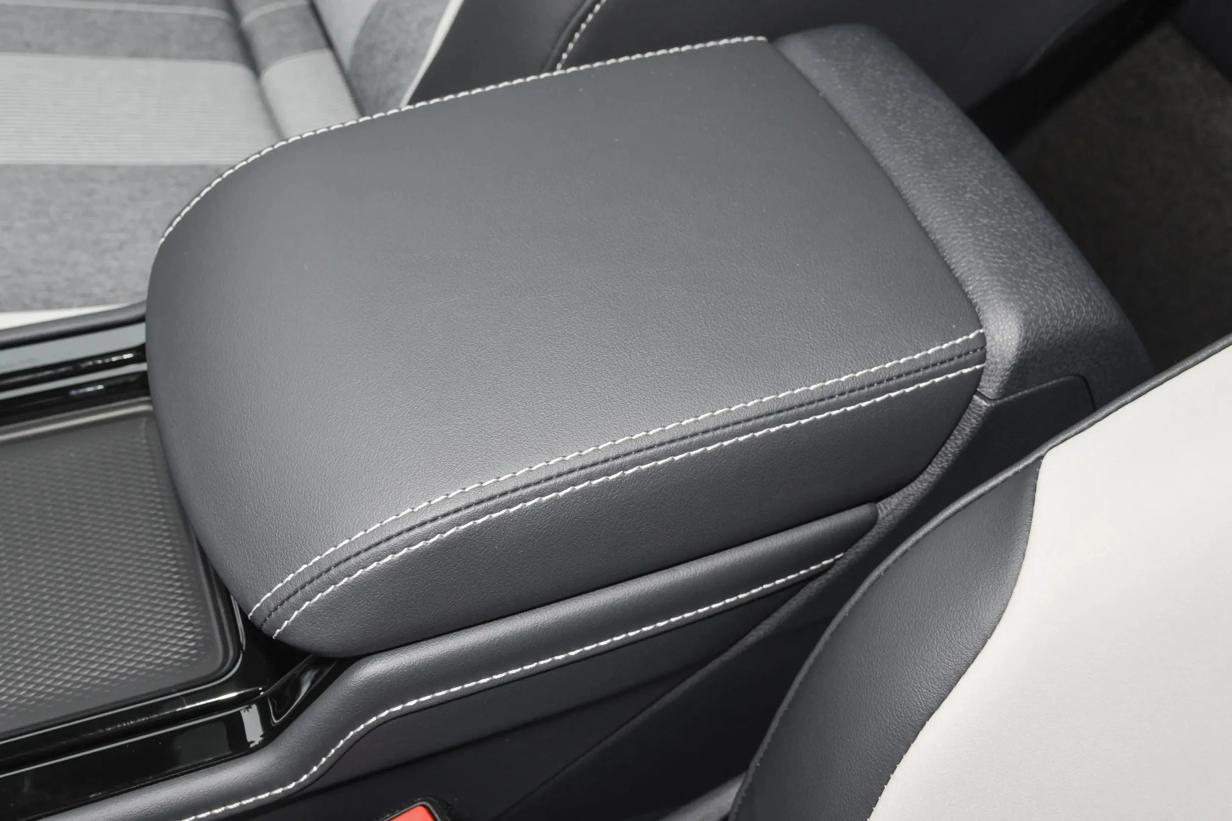 Hot Sale Brand VW Made In China Factory Adult 4 Wheel Electric Suv New Energy Vehicle 2023 id4 crozz pro