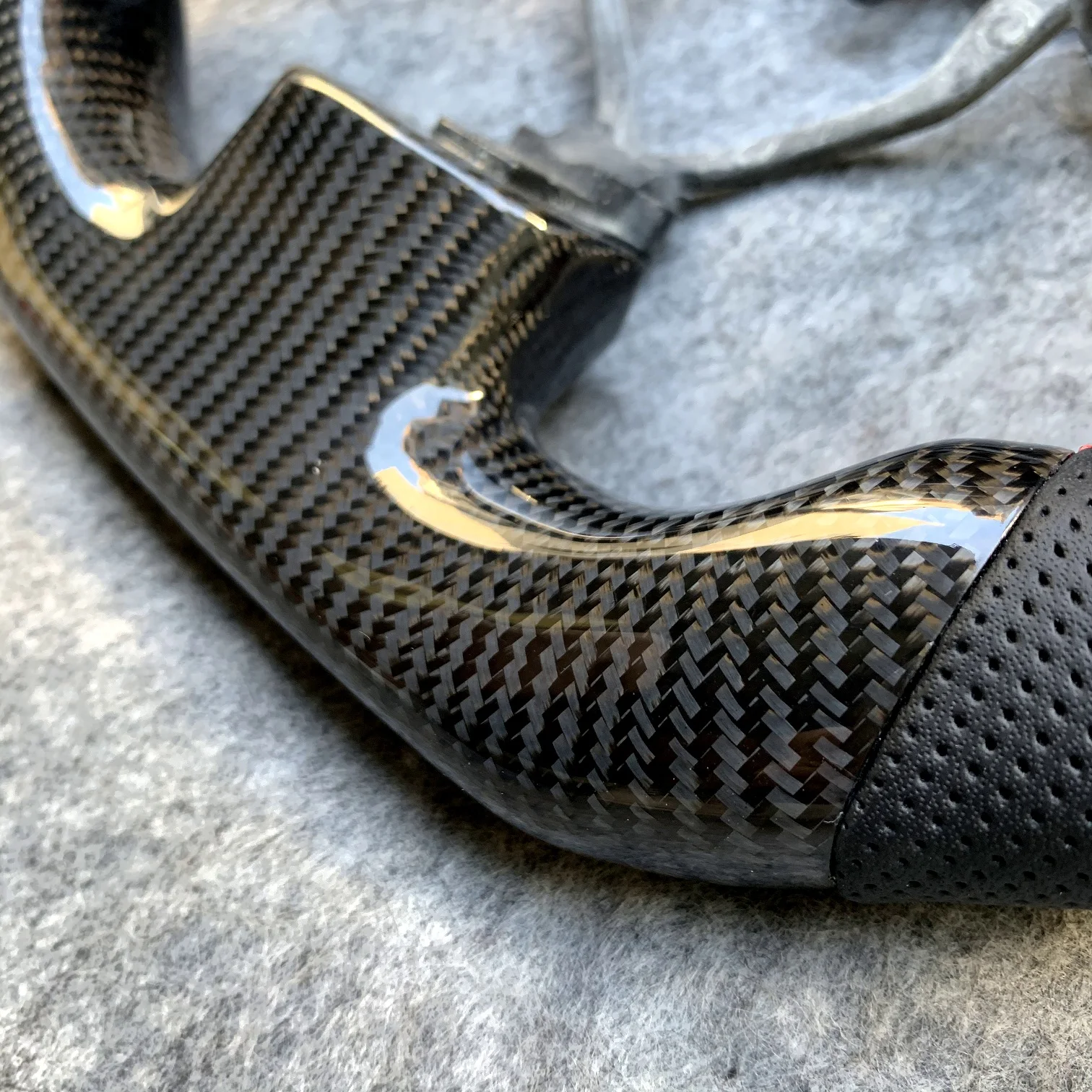 Factory supply best quality carbon fiber steering wheel for Subaru-wrx sti 03-07 customize subaru-steering wheel for sale