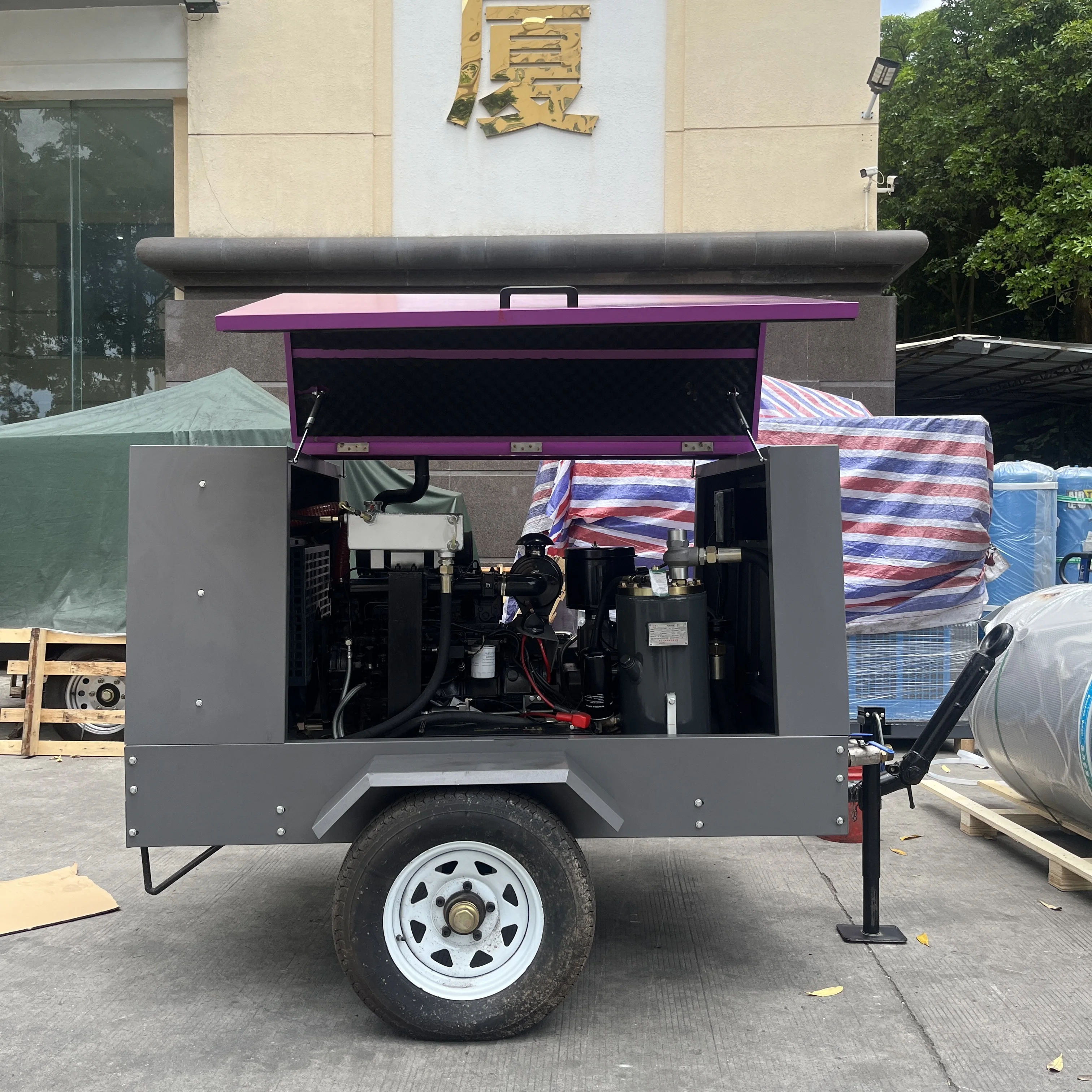 Airstone Industrial 116PSI 185CFM Screw Type Portable Diesel Engine Drive Air Compressor For Digging