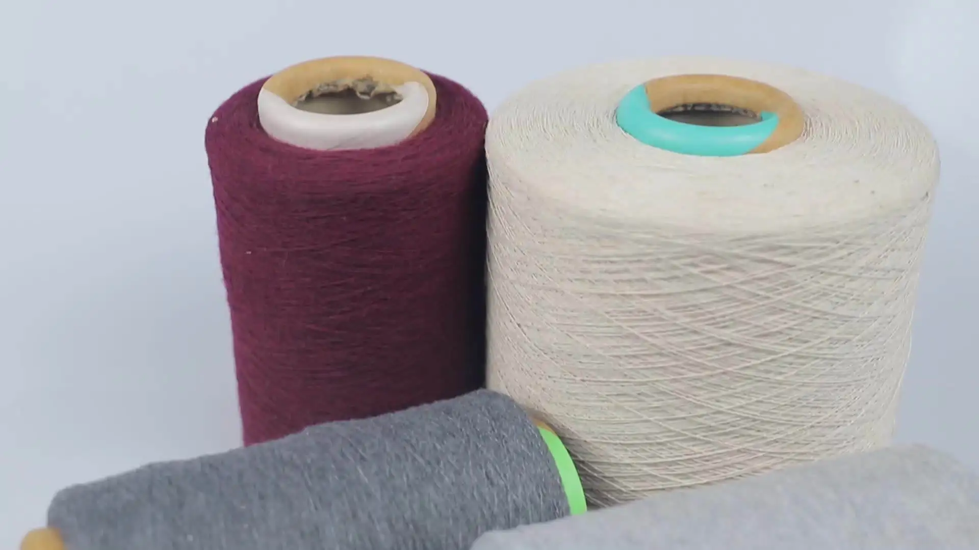 Factory Price 22s 24s 26s 28s 30s Cotton Polyester Blended Yarn Recycled Cotton Yarns For Kids Adult Socks Knitting