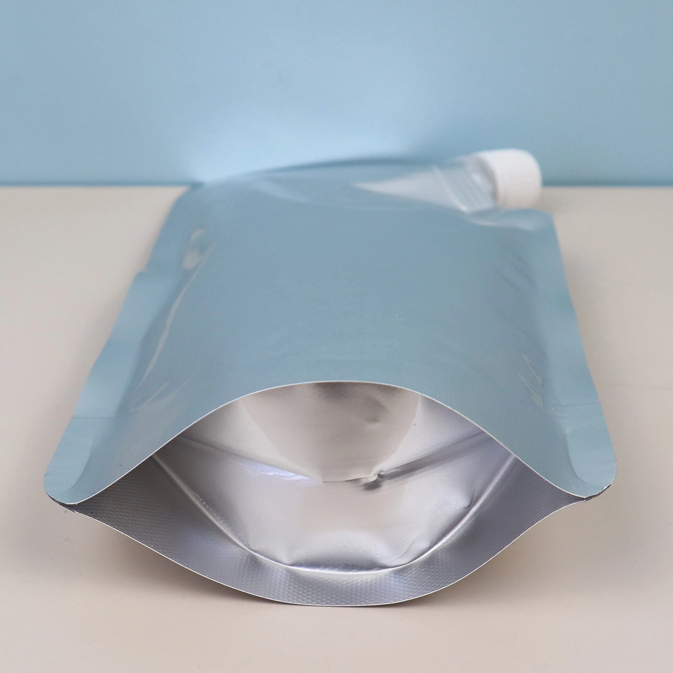 Factory Direct Promotional Go Out Time Saving Beverage Travel Cruise Camping Festivals Reusable Foil Drink Pouch Bag