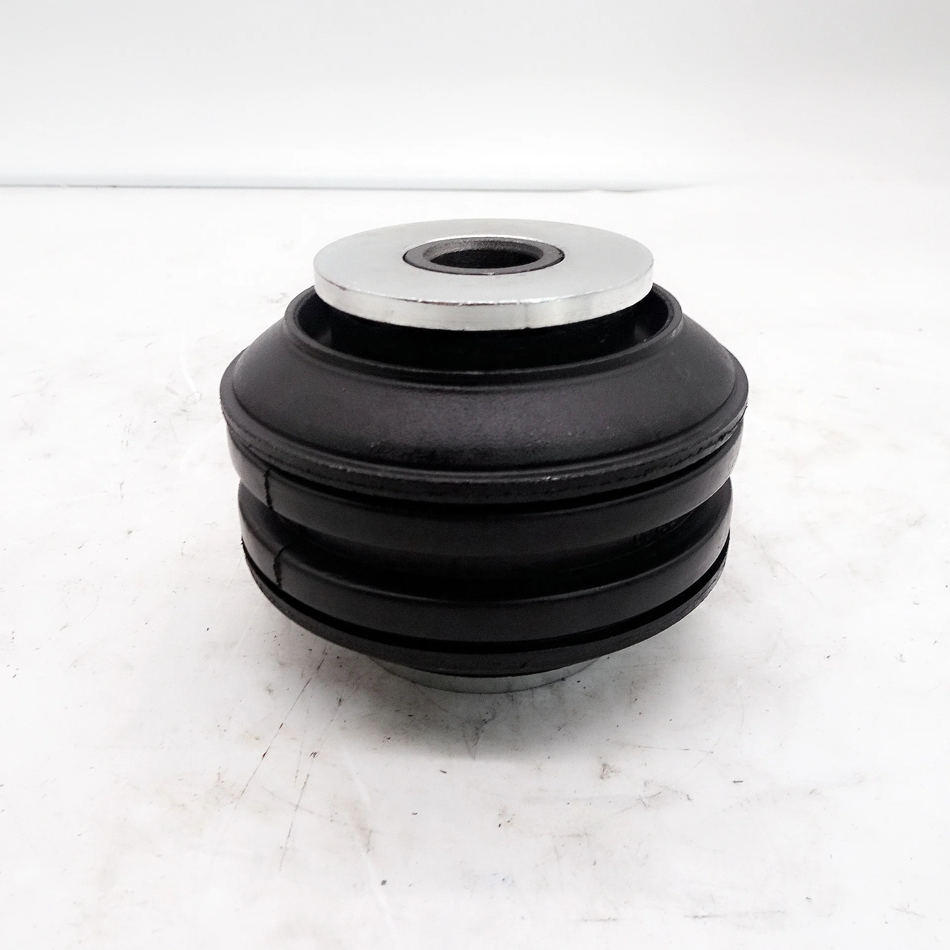 Brand New Great Price  Truck Cab Composite Bushing AZ1664430095 For Truck Cab Systems