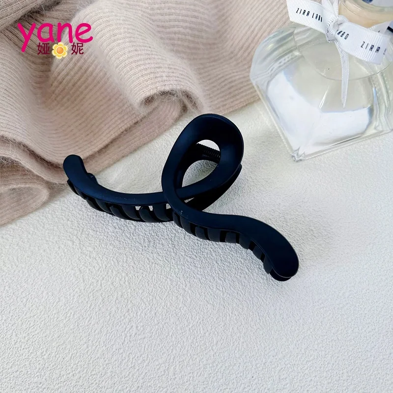 11CM Wave Hair Claw Matte Black Shark Hair Clips For Women Hair Accessories