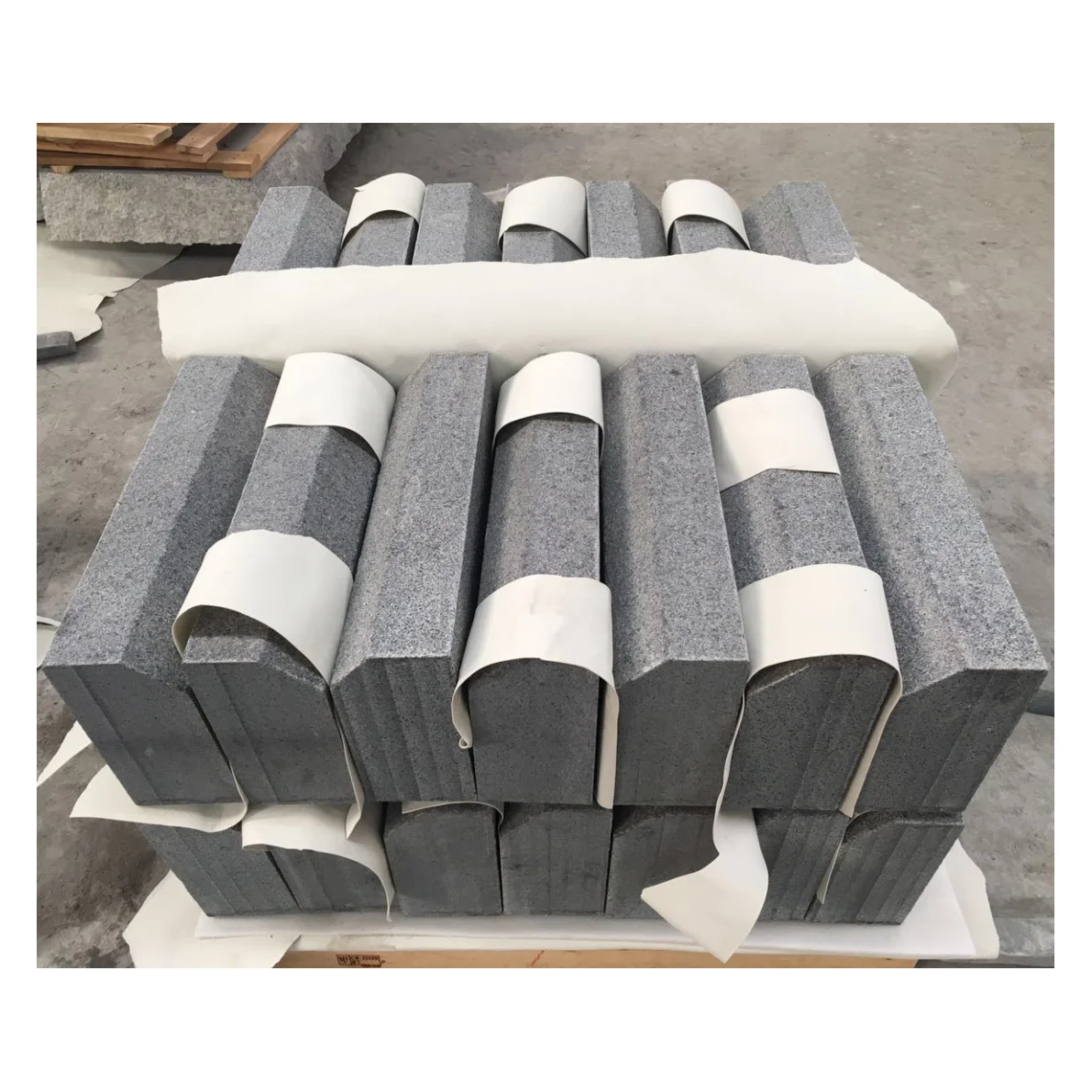 Light Grey Granite Kerb Stone For Landscaping Driveway Stone Curb Ramp Kerb Stone
