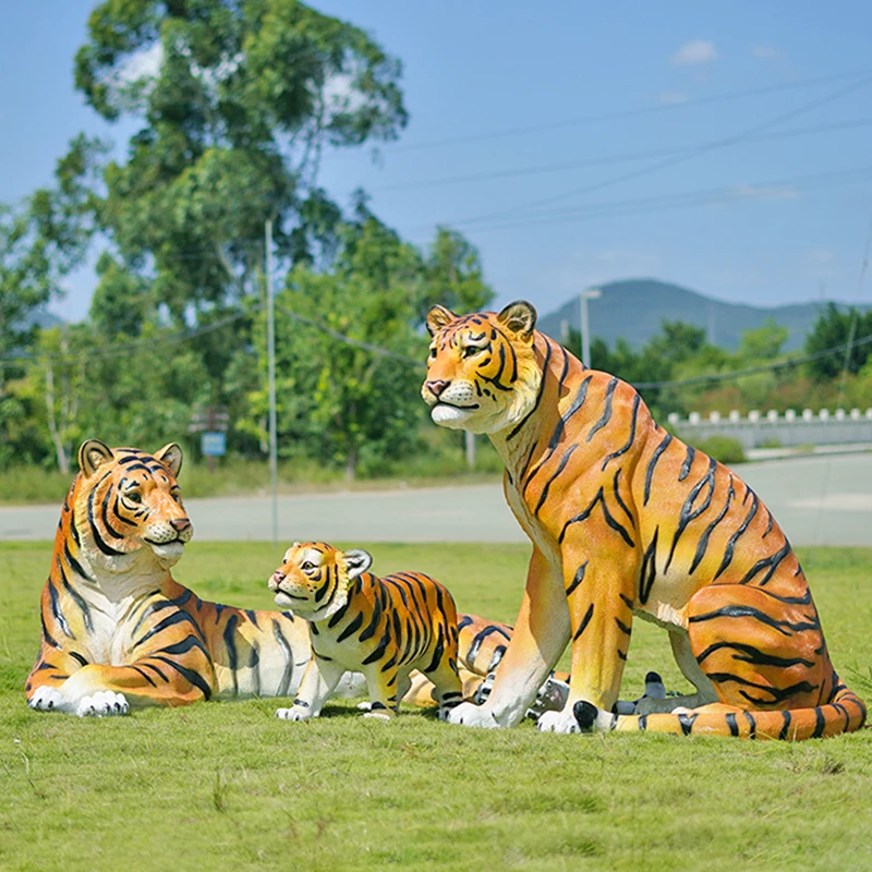Customized fiberglass life size safari animals tiger lion statues for zoo park decor
