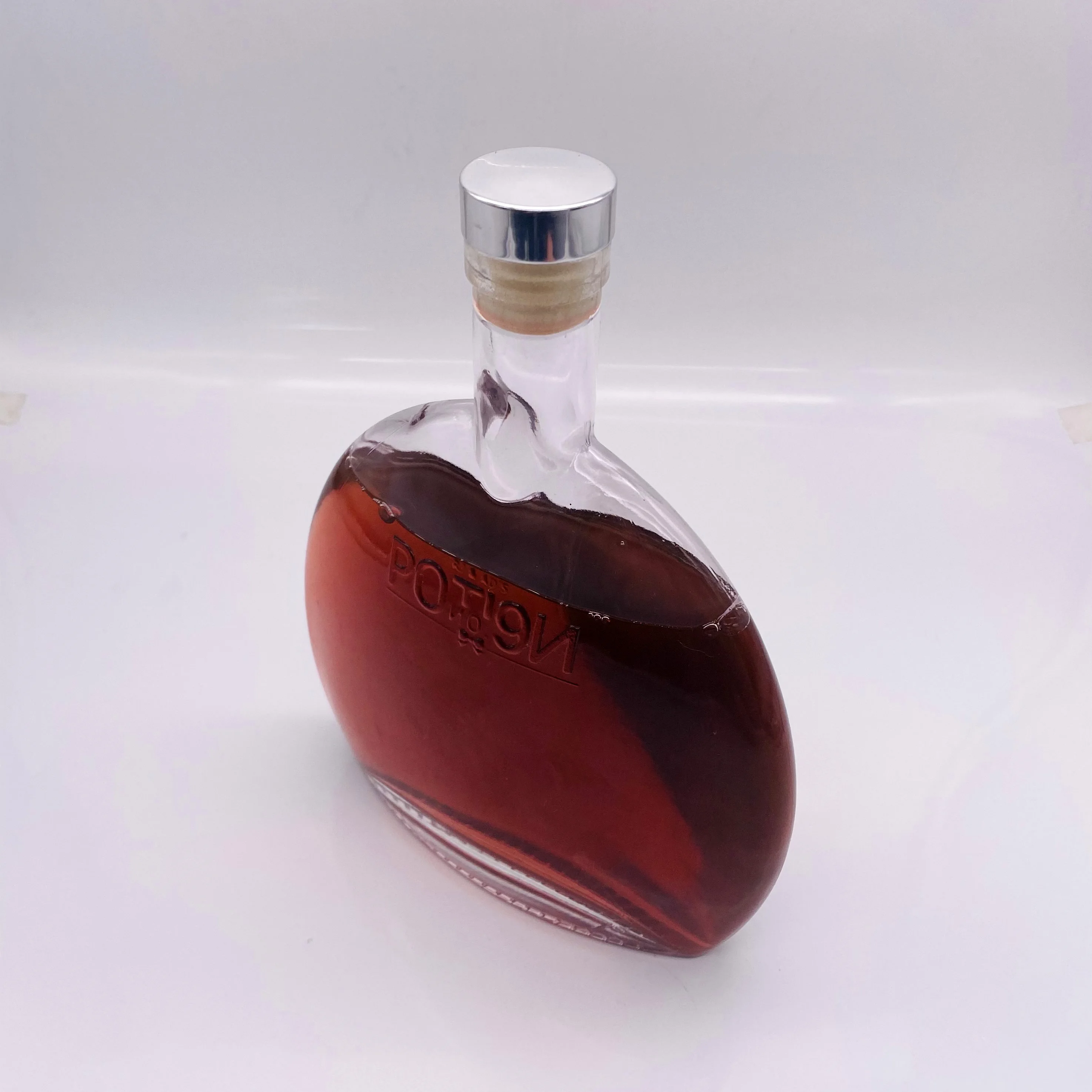 200ml 500ml Screen printing screw lid clear and frosted flat flask coffee glass bottle for liquor wine