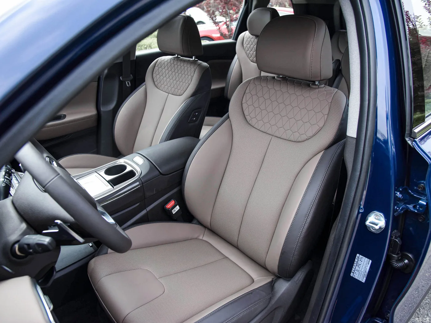 Hyundai Santa Fe 2013 staria дешевый Подержанный автомобиль 2023 HYUNDAI Tucson сделано в Китае Распродажа для взрослых