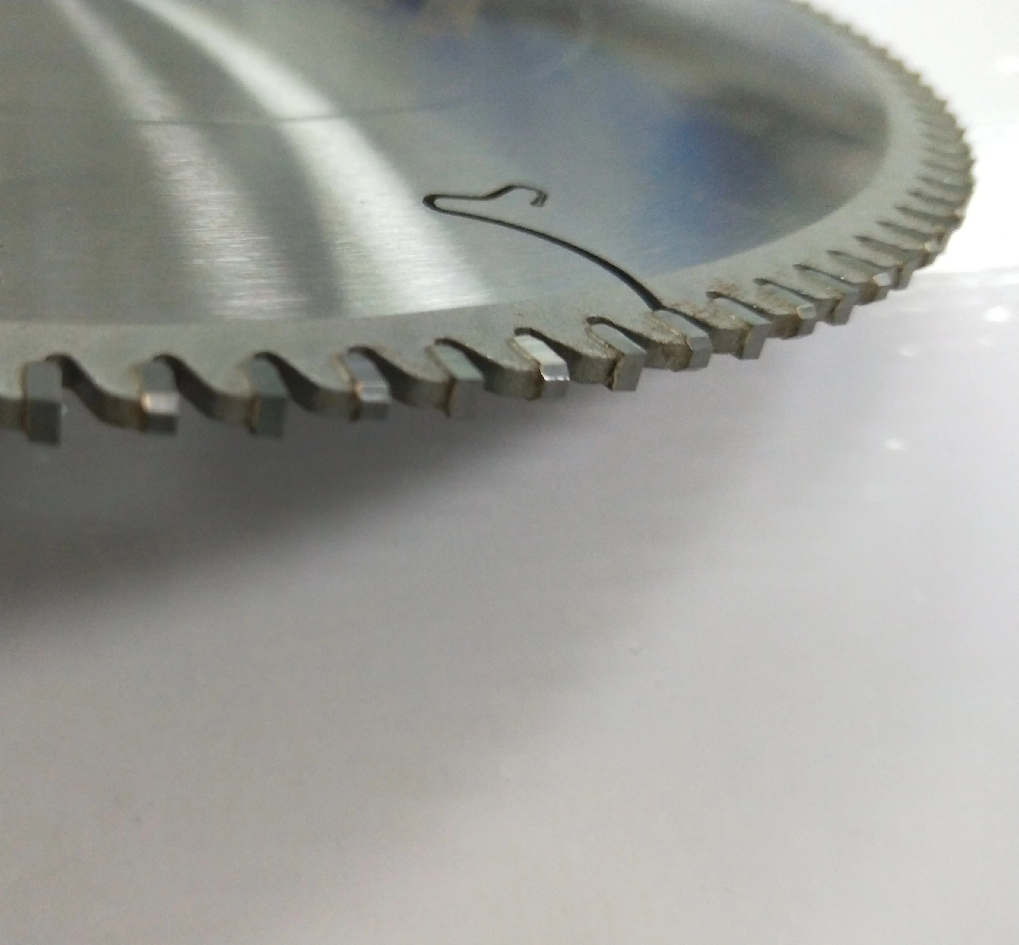 255 мм 120T карбидный Циркулярный алюминиевый профиль режущее полотно пилы для цветного металла