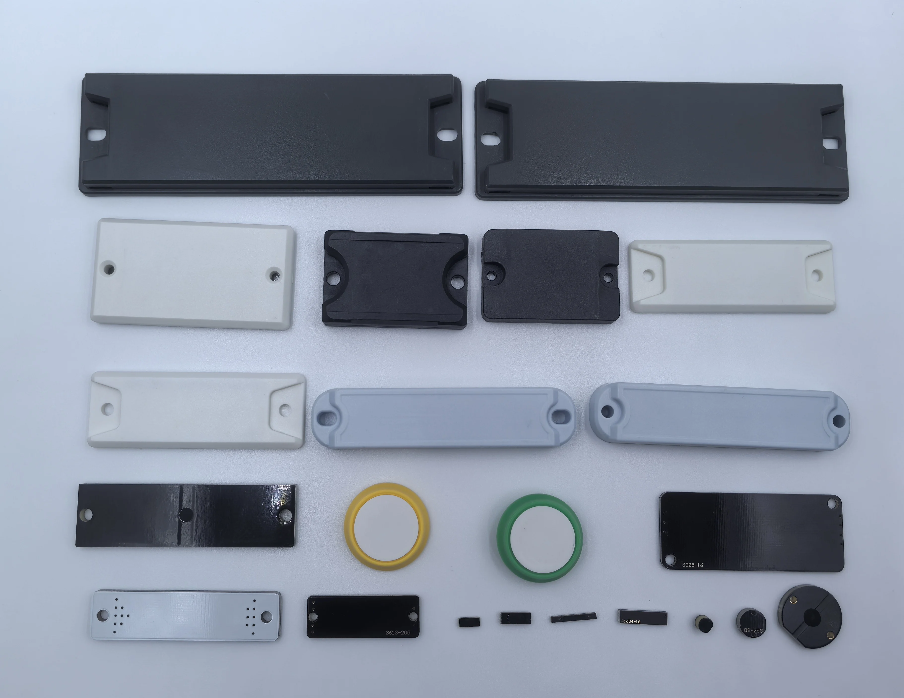 High quality Low price Long Range RFID anti metal uhf tag On Metal For Asset Management