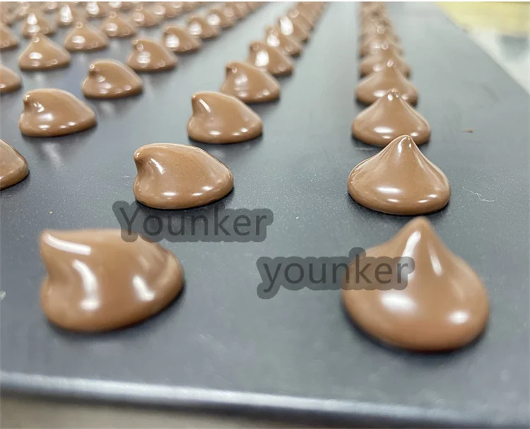 Factory Small Lab Mini Confectionery Vitamin Gummy Bear Soft Candy Making Machine