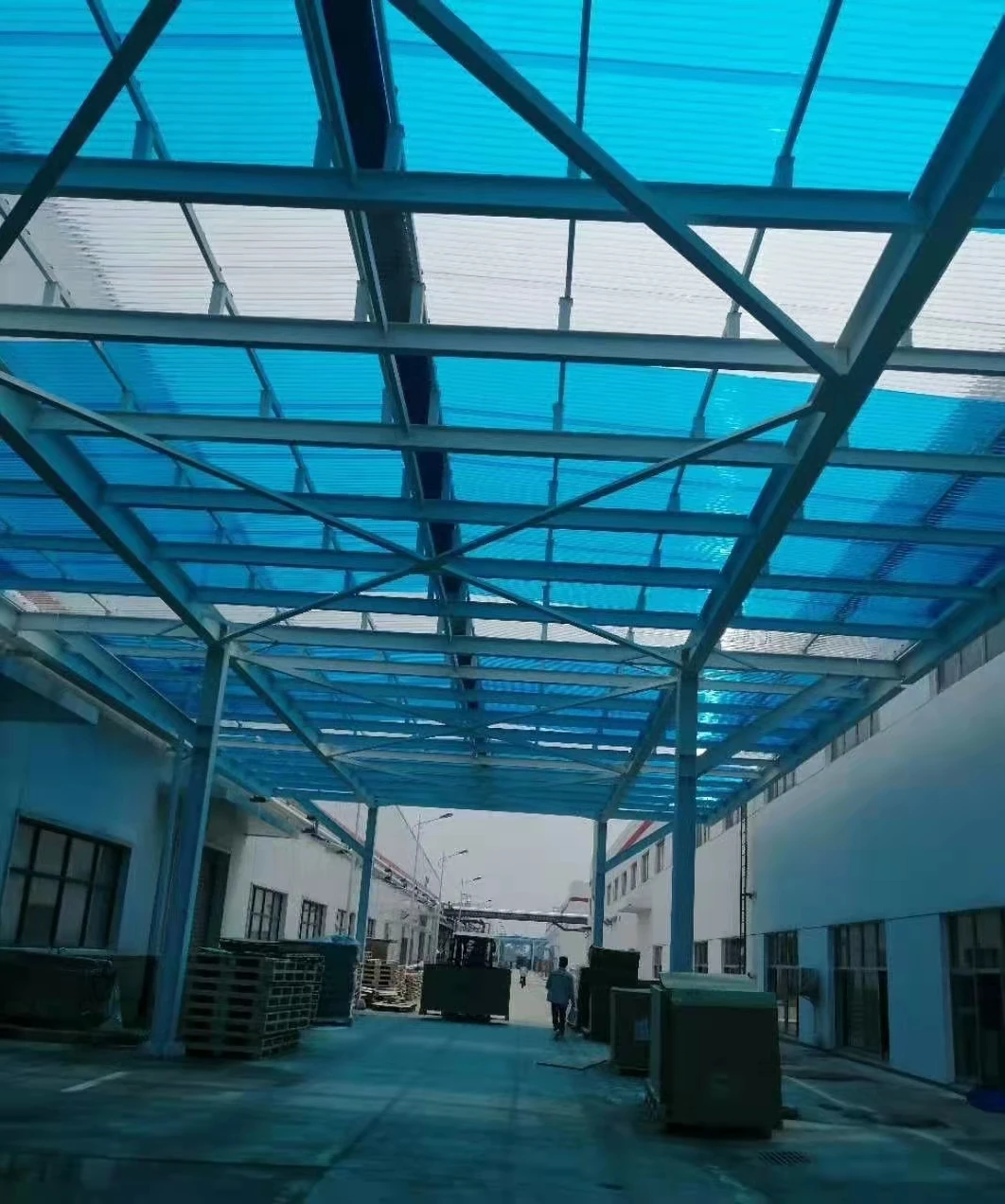 China supplier factory provides polycarbonate sheet for production corrugated panels Roof panels with anti-drip uv protection