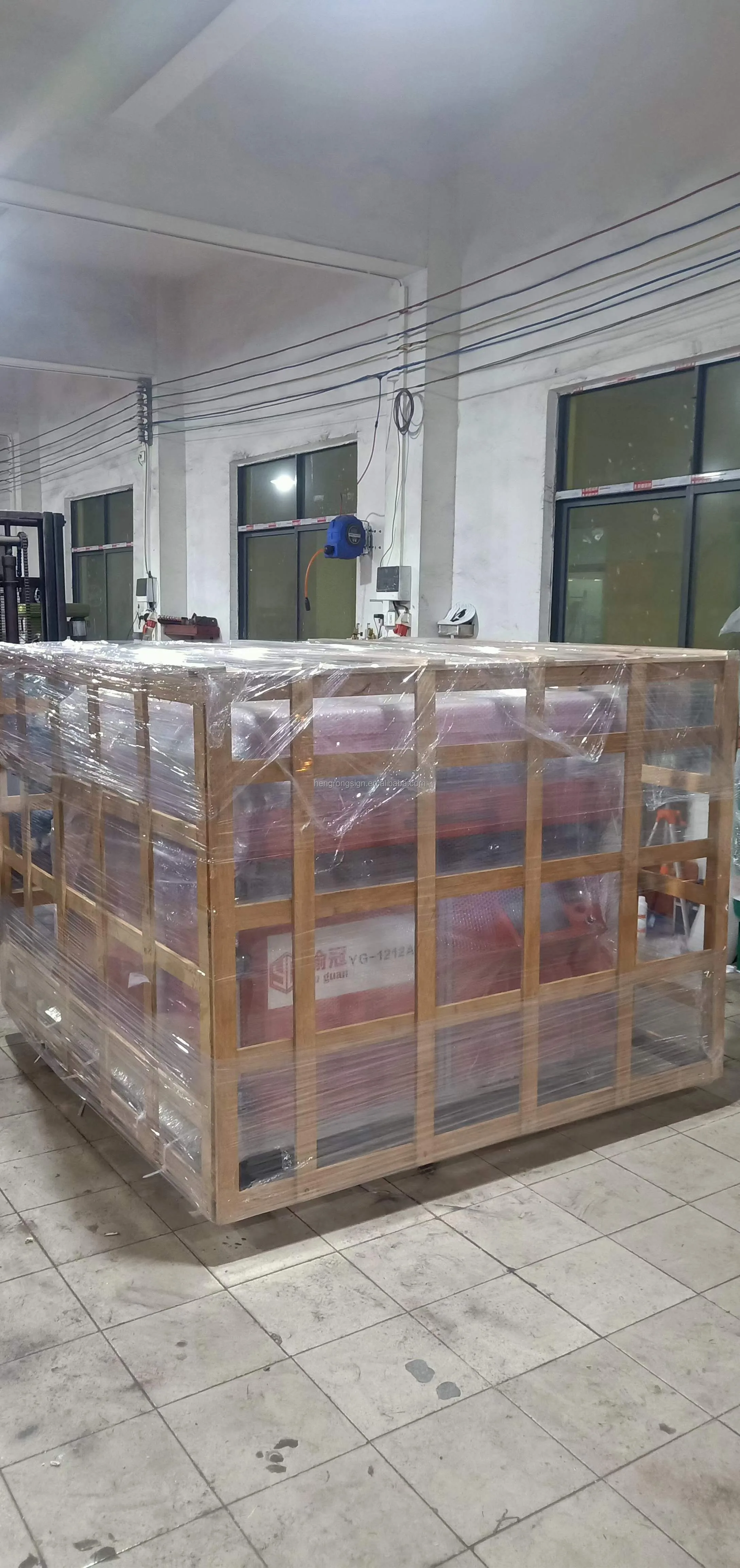  Высокое качество HR-1212S простая машина для вакуумного формования подходит рекламы производство товаров с