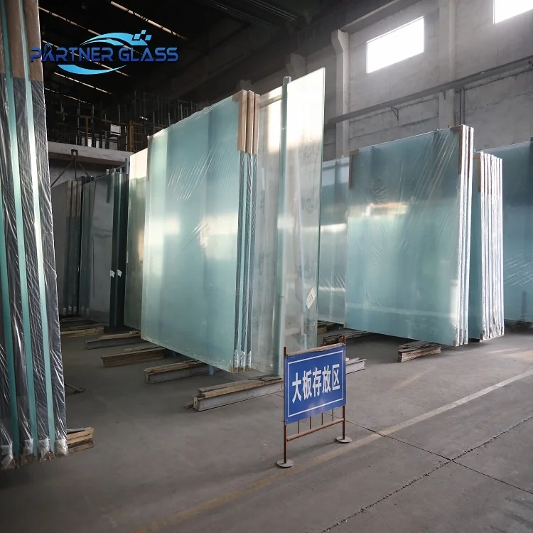 Wholesale Factory Price High Quality Ultra Clear Float Glass 4mm 6mm 8mm 12mm Low e  Toughened Tempered Extra Clear Glass