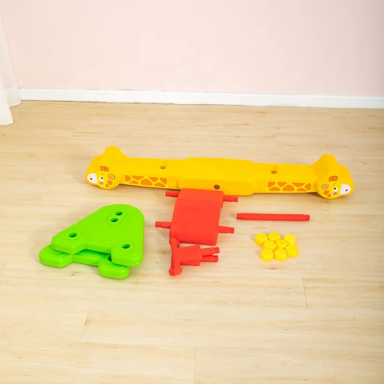 Moetry Kids Giraffe Teeter Totter Indoor Plastic Seesaw for Preschool Kindergarten Indoor Play Area