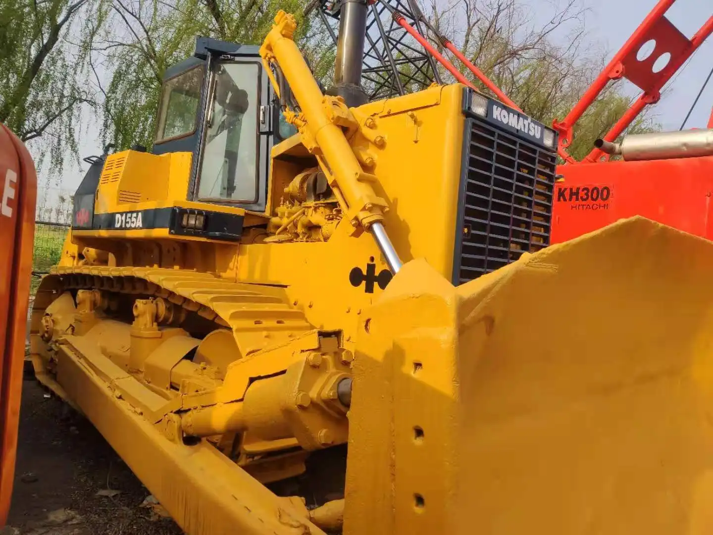 Секундной стрелки Komatsu D155A-3 гусеничный бульдозер б/у D155A-1 d155 d155a для продажи